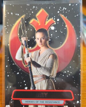 2016 Topps Star Wars: The Force Awakens Series 2 Heroes of the Resistance #4 Rey