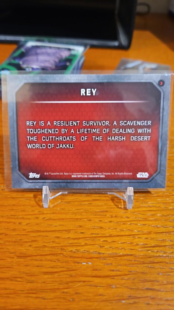 2015 Topps Star Wars: The Force Awakens Series 1 Lightsaber Green Rey - Image 2