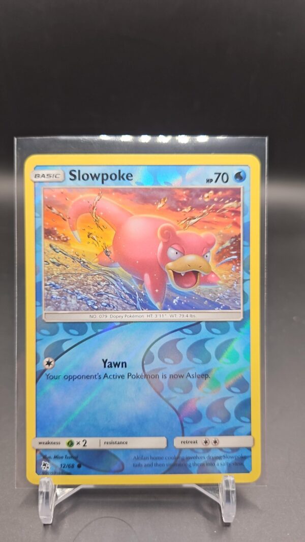 Slowpoke 12/68 - Reverse Holo - Hidden Fates - Pokemon Card
