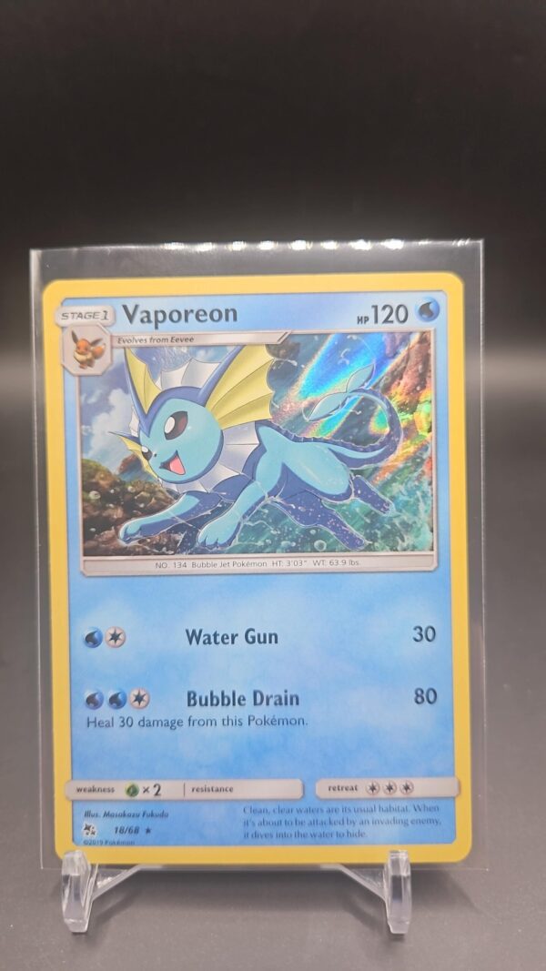 Vaporeon 18/68 Holo Hidden Fates NM Pokemon Card