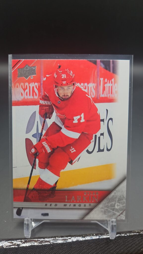 2020-21 Upper Deck Extended 2005 Tribute Dylan Larkin #T-25 Card