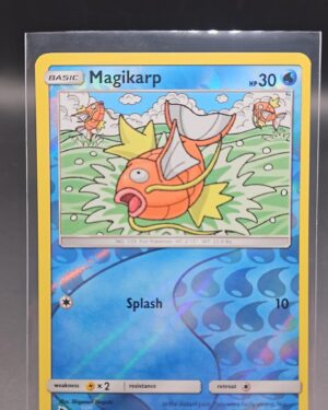 Magikarp 15/68 Reverse Holo Rare Hidden Fates 2019 Pokémon Card Fron