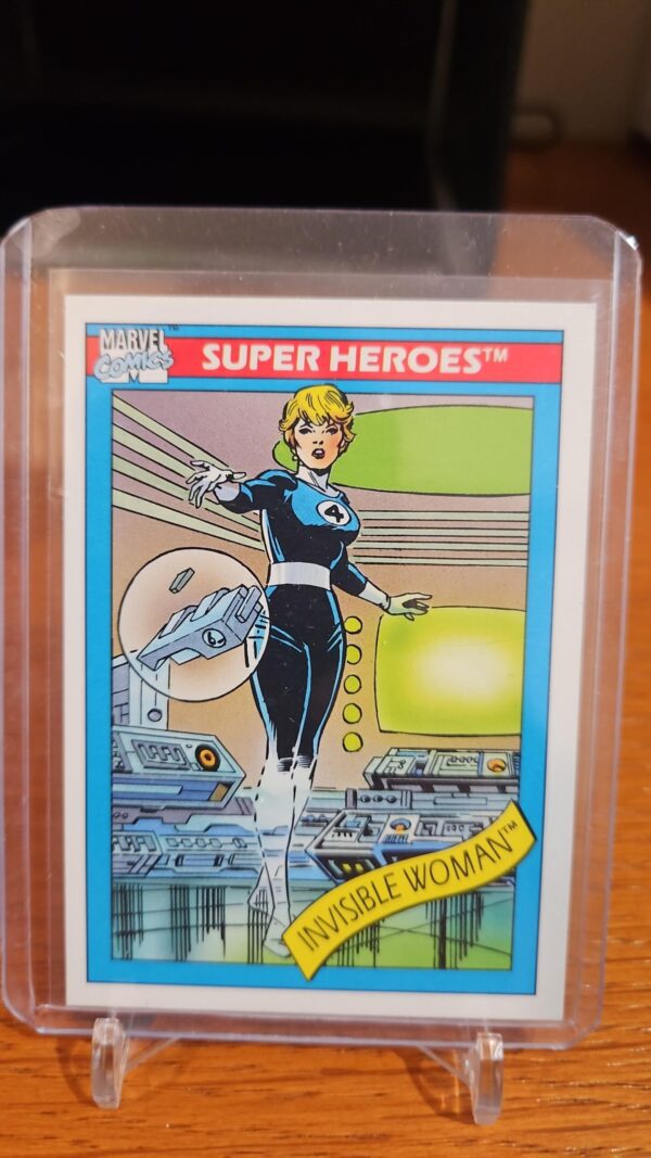 1990 Impel Marvel Universe #43 Invisible Woman
