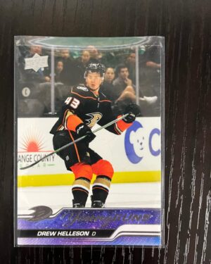 2023-24 Upper Deck Series 1 Young Guns Drew Helleson #220, Ducks rookie card, Young Guns RC, NHL rookie, Upper Deck hockey