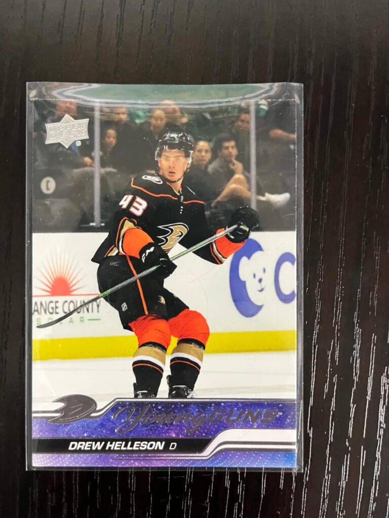 2023-24 Upper Deck Series 1 Young Guns Drew Helleson #220, Ducks rookie card, Young Guns RC, NHL rookie, Upper Deck hockey