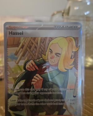 Hassel 205/167 Full Art Trainer Holo Twilight Masquerade Pokémon Card Front
