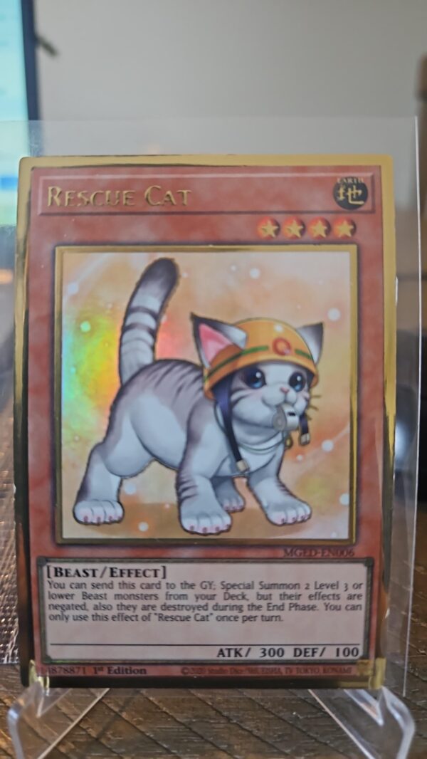 Yugioh! Rescue Cat (Alternate Art) - MGED-EN006 - Premium Gold Rare - 1st Edi