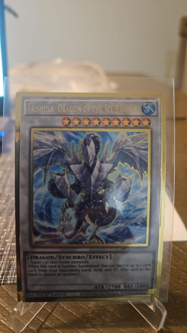 Yugioh Trishula, Dragon of the Ice Barrier Gold MGED-EN027 1st Ed Near Mint