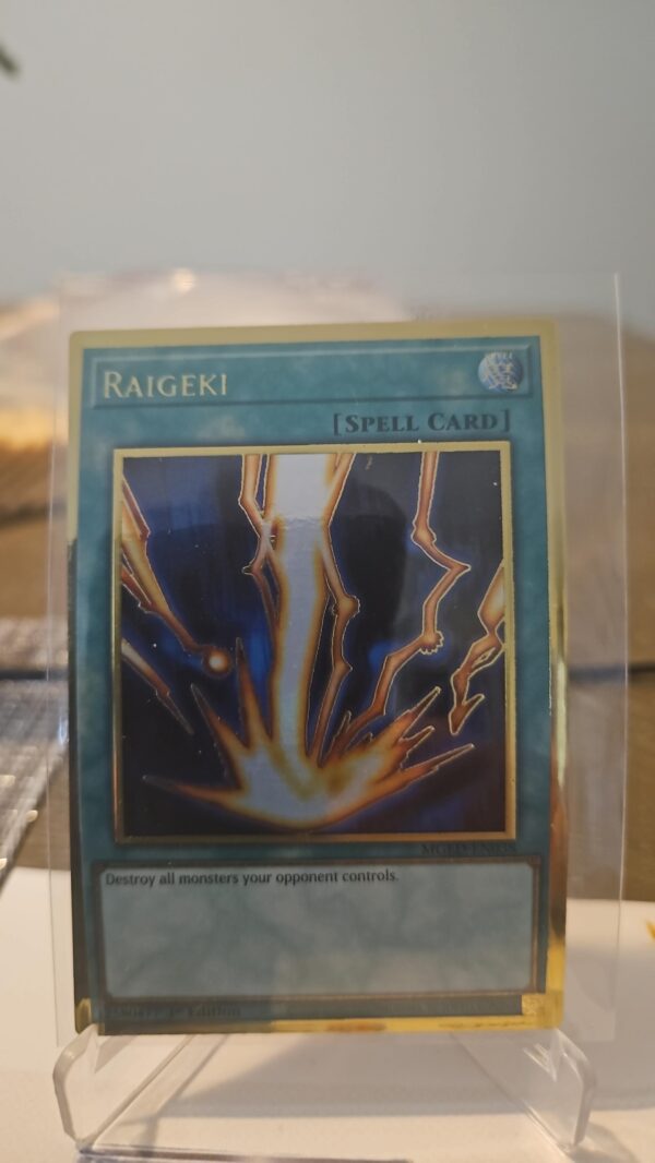 Yu-Gi-Oh! TCG Raigeki Maximum Gold: El Dorado MGED-EN038 1st Edition