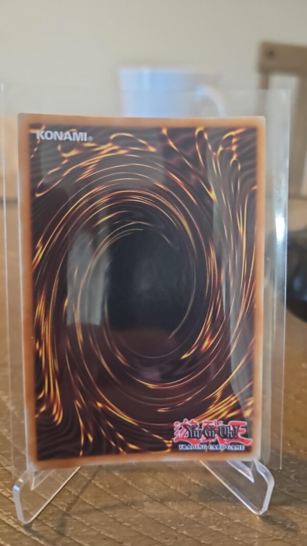 Yugioh! Crystal Beast Topaz Tiger - BLCR-EN050 - Ultra Rare - 1st Edition - Image 2