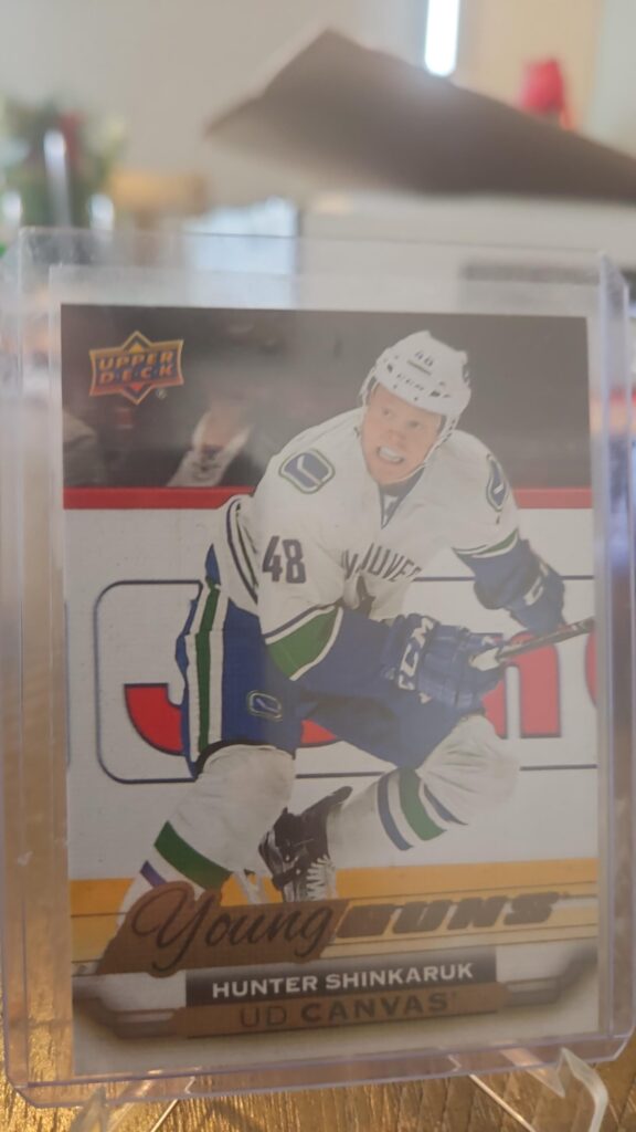 Hunter Shinkaruk 2015-16 Upper Deck Series 2 Young Guns Canvas #C224 rookie card, a prized collectible for Vancouver Canucks fans.