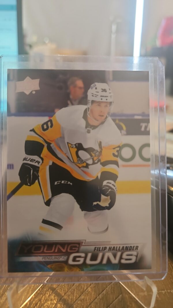 2022-23 NHL Upper Deck Series 2 Young Guns Filip Hallander #477