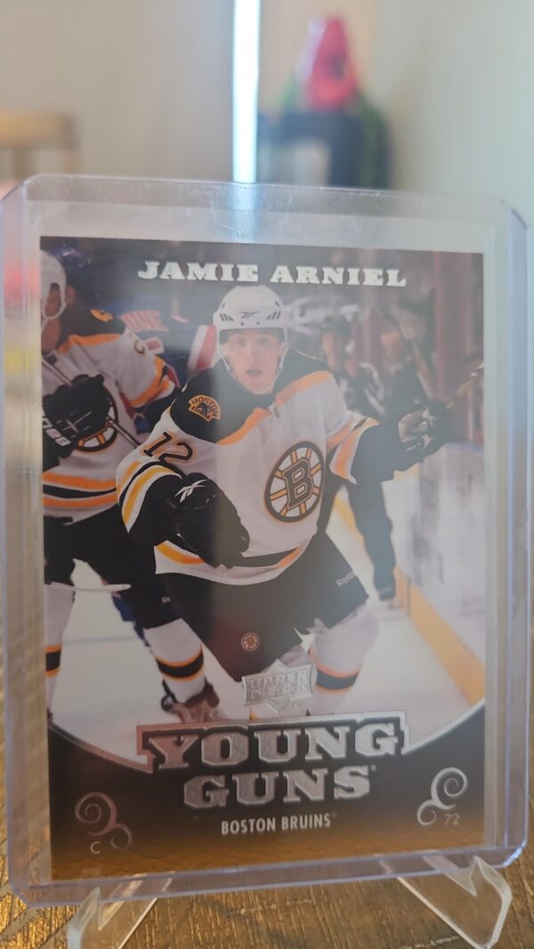 2010-11 Upper Deck Young Guns Jamie Arniel Boston Bruins #454