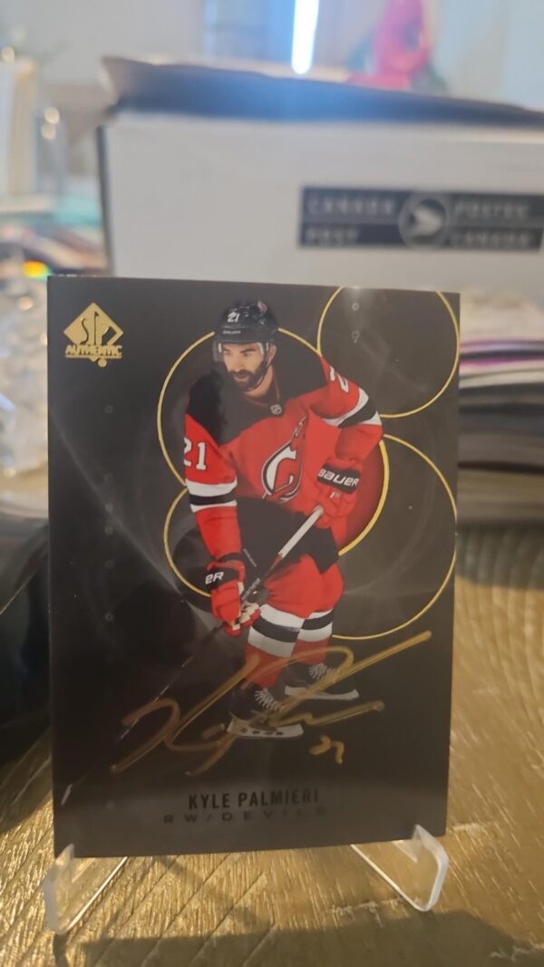2020-21 SP Authentic Black Gold Ink Auto #96 Kyle Palmieri New York Islanders