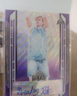 2021-22 Leaf Metal Purple Rainbow Auto /25 #BA-GD1 Gradey Dick Basketball Rookie