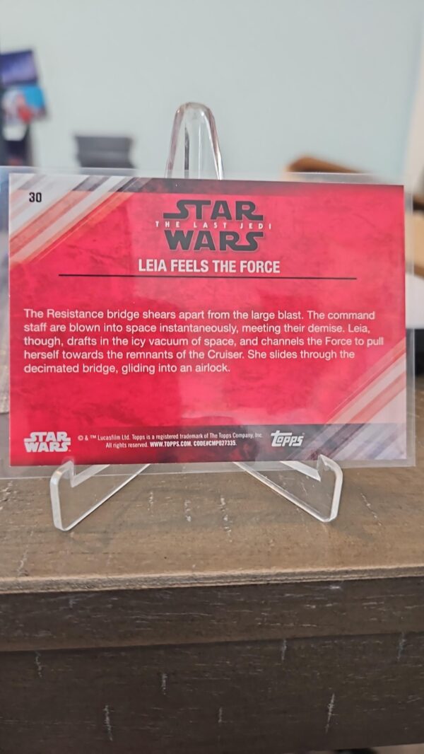 2018 Topps Star Wars: The Last Jedi Series II Purple Princess Leia Organa #30 - Image 2