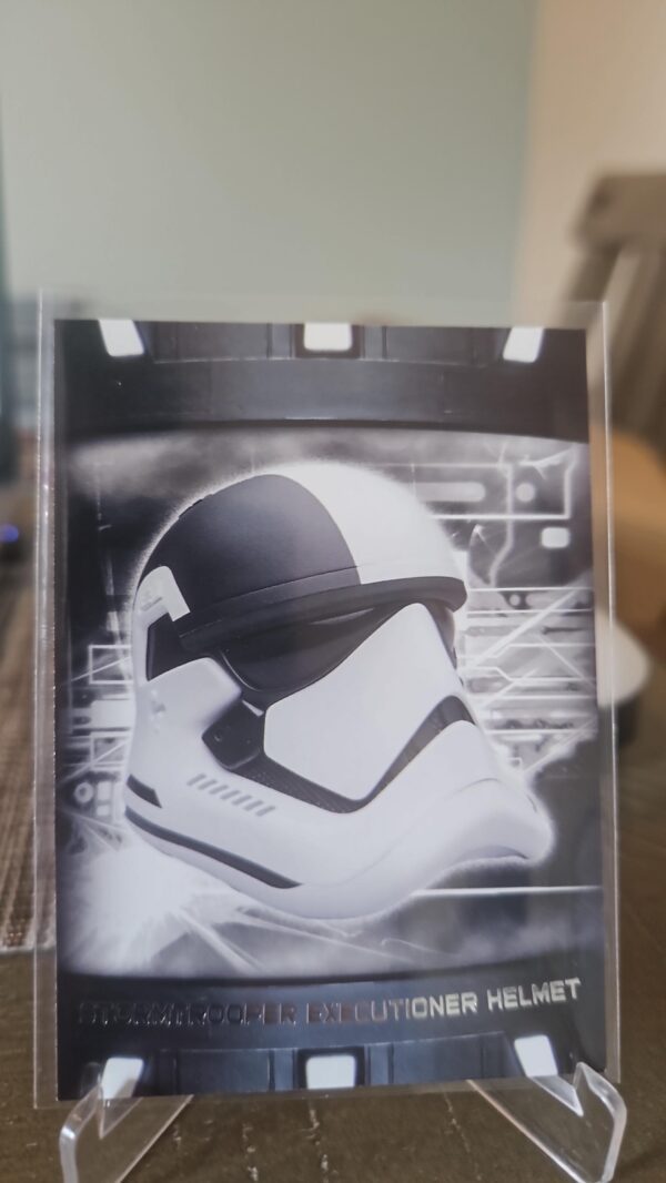 2018 Topps Star Wars The Last Jedi Series 2 Items & Artifacts Stormtrooper executioner helmet #ia-17